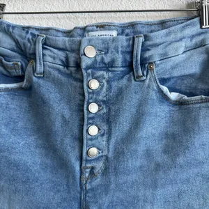 Good American Good Legs Straight Jeans Sz 14/32 Indigo400 cropped button fly thumbnail 4