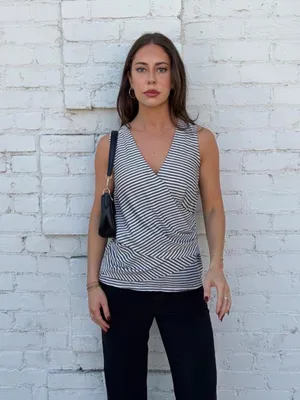 Ann Taylor white & black striped wrap tank top blouse Size 4 #officesiren #classy #workwear thumbnail 2