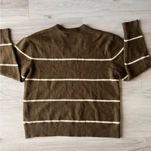 TAHARI‎ Olive Striped V-Neck Sweater thumbnail 5