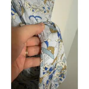 Tuckernuck Dress Womens M Blue White Floral Cotton Puff Sleeve Tiered Midi thumbnail 7