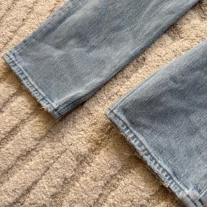 Abercrombie & Fitch The 90’s Straight Ultra High Rise Criss Cross Waist Size 27 thumbnail 6