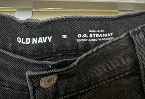 High-Waisted Straight Ankle Jeans thumbnail 3