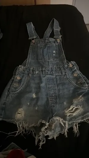 Denim Overall Shorts H&M thumbnail 1