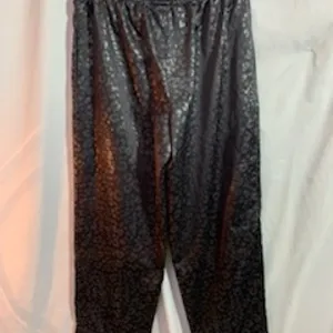 Cabernet black, leopard print pajama set, size small Black thumbnail 5