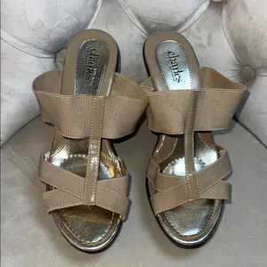 Charles‎ by Charles David Beige Wedge Sandals Size 7.5 thumbnail 1