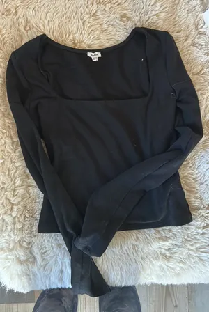 black top thumbnail 1