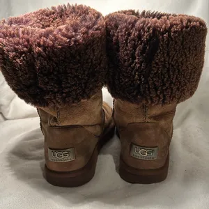 UGG Australia Women's Suede Tall Chestnut Sheep Skin Leather Boots. Sz 7w. thumbnail 9