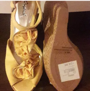 Ruffle Peep Toe Wedge Sandals thumbnail 5