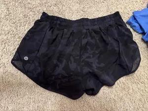 Lululemon 2.5" Hotty Hot Shorts thumbnail 2