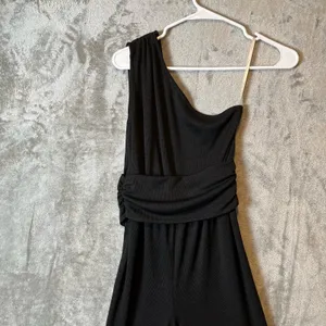 Lovers and Friends Sophie Jumpsuit‎ Size XS Single Strap Look Black thumbnail 6