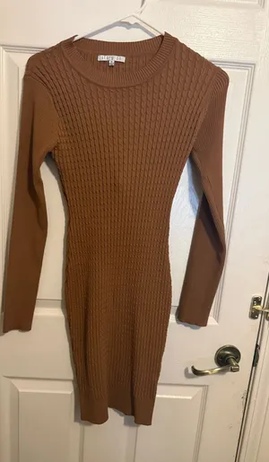 Story On Camel Brown Cable-Knit Sweater Dress Size Medium thumbnail 1