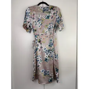 Luna Floral Wrap Dress Mauve Blue V-Neck Short Sleeve Small 17659 Soft‎ Romance thumbnail 2