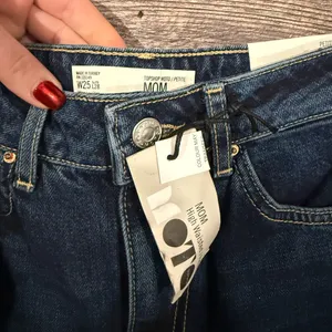 Topshop High Waisted Petite Mom Jeans thumbnail 5