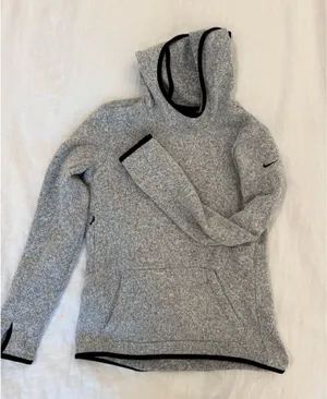 Nike jacket thumbnail 1