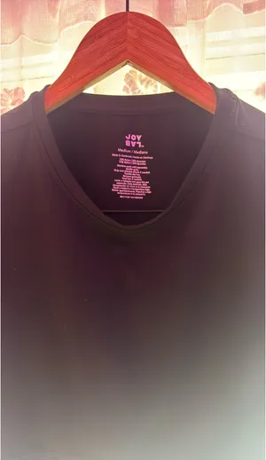 JoyLab cropped black athletic top with crisscross on the bottom of back thumbnail 3