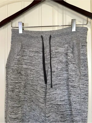 Athleta Downplay Athletic Drawstring Pocket Joggers Size XS thumbnail 2