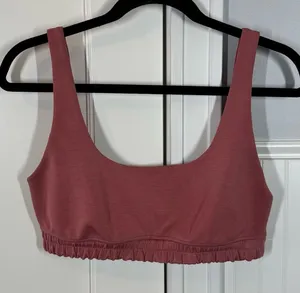 Lululemon Softstreme Scoop-Neck Bra‎ Briar Rose Size 10 thumbnail 1