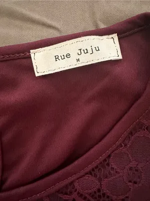 Floral Lace Bell-Sleeve Blouse in Maroon thumbnail 3