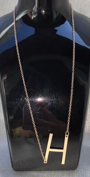 Gold Tone 'H' Pendant Necklace thumbnail 1