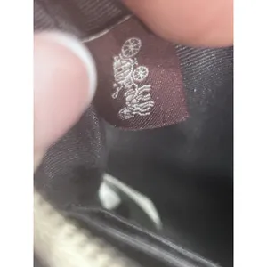 Coach New York Chalk Cream Black Leather Stripe Wristlet Zip Pouch thumbnail 4