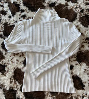 No Boundaries White Turtle Neck thumbnail 1