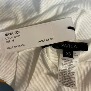 NEW Avila BY DN Naya Ivory White High Neck Racerback Ribbed Crop Top Size XS thumbnail 4