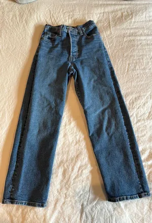 Levi’s Ribcage Straight Jeans Women’s thumbnail 1