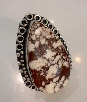 Elegant Brown and White gemstone Teardrop Ring thumbnail 5