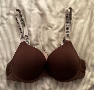 Victoria’s Secret Bra thumbnail 1