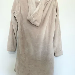 Ugg fleece Cozy Beige Robe size medium lounge thumbnail 5