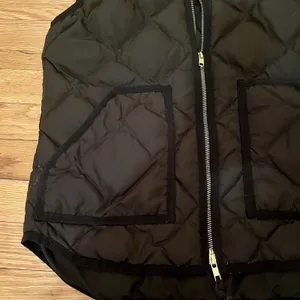 J Crew Puffer Vest Women Extra Small Black Quilted Down Fill Jacket Full Zip thumbnail 3