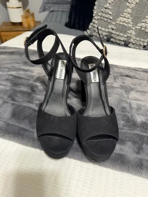 Steve Madden suede Heels size 8 thumbnail 2