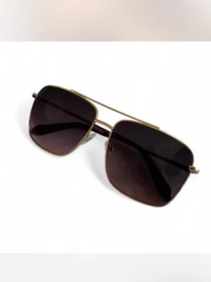 Quay Australia Hot Take in Gold/Smoke Lens Aviator thumbnail 2