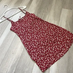 Reformation Mini Dress floral sleeveless womens Red White size 2 cocktail party thumbnail 5