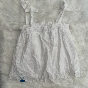 Cupshe White Eyelet Scalloped Hem Cover-Up Top Size Small thumbnail 9