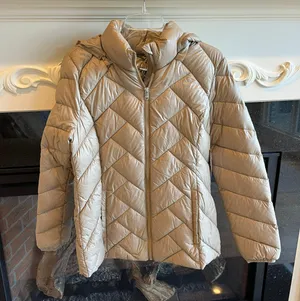 London Fog Down Jacket Lightweight Coat Womens Medium Champagne thumbnail 1