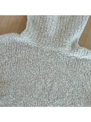Abercrombie & Fitch Cream Turtleneck Sweater Size Medium thumbnail 2
