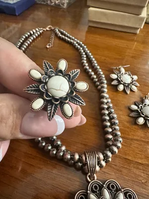 Brown & White Stone Floral BoHo Statement Necklace, Bracelet, Ring & Earring Set thumbnail 3