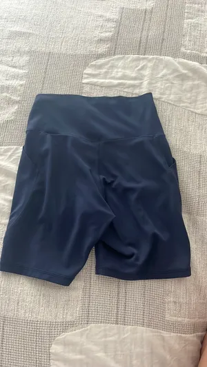 Uniqlo Workout Set Matching thumbnail 3