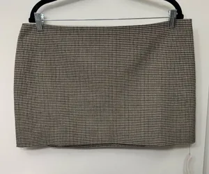 NWT Reformation Carla Houndstooth Mini Skirt | Preppy Tailored Designer Skirt thumbnail 1