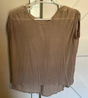 Tan super light flowey T-shirt - tresics thumbnail 1