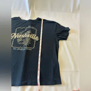 Nashville Graphic Tee in Dark Blue thumbnail 3