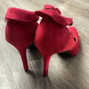 Christian Siriano Red Heels Size 8.5 thumbnail 15