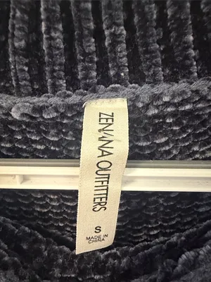 Zenana Premium Soft Grayish Blue Chenille Velvet Oversized Sweater Size Small thumbnail 4