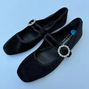 Juicy Couture Black Velvet Bijoux Mary Jane Flats NWOT Womens 7.5 thumbnail 1