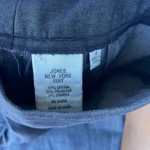 Jones New York Navy blue low-rise wide-leg trousers with a flattering fit size 4 thumbnail 5