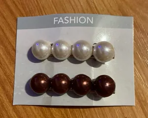 2 Fashion‎ Hair Clips thumbnail 1