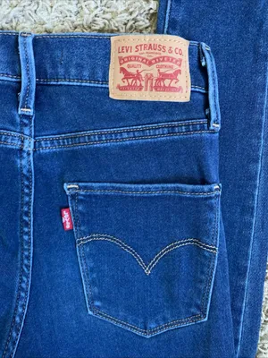 Levi’s 720 high rise super-skinny size 24 denim blue jeans thumbnail 3