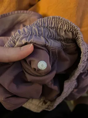 Lululemon Hotty Hot Shorts 2.5" thumbnail 4