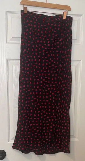 Princess Polly Black Midi Skirt with Slit Red Floral Print thumbnail 1